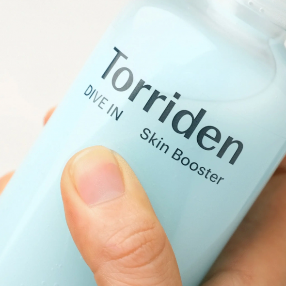 Интенсивно увлажняющий тонер Torriden Dive-In Low Molecular Hyaluronic Acid Skin Booster 200 мл